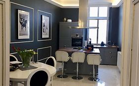 Apartmenty Mariacka 20 -Self Check-In 24H -Loud On The Weekends - By Kanclerz Investment